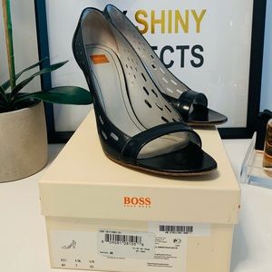 Hugo boss heels size 40
